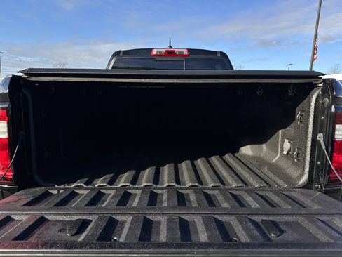 Used 2024 GMC Canyon AT4X image 33