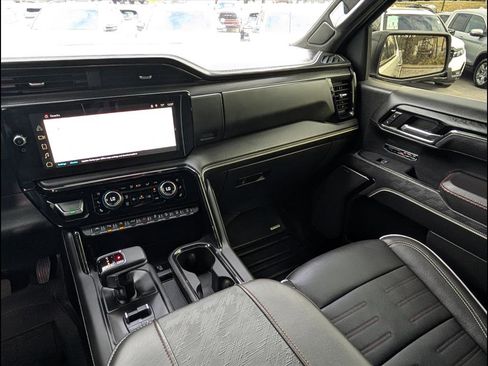 Used 2024 GMC Sierra 1500 AT4X w/ AT4X AEV Edition image 9