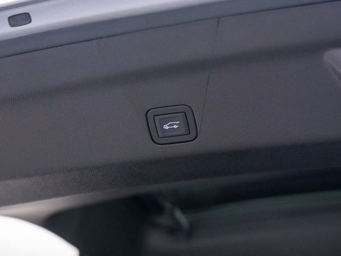 New 2026 Cadillac Escalade Platinum Sport w/ LPO, ONYX Package image 34