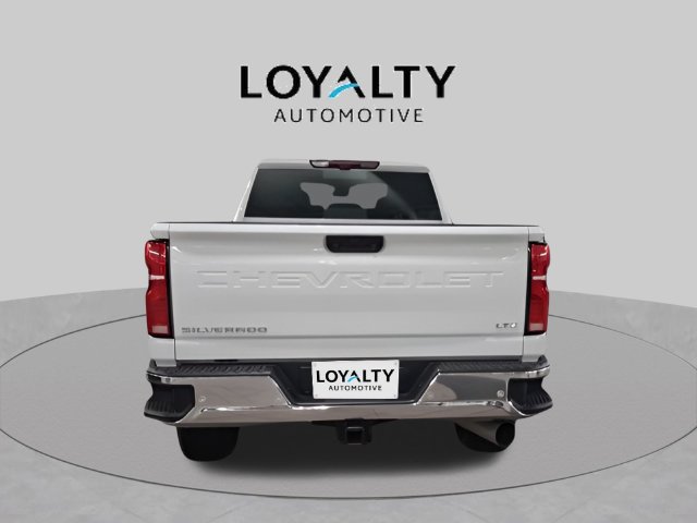Used 2026 Chevrolet Silverado 3500 LTZ w/ LTZ Premium Package AWD/4WD image 3