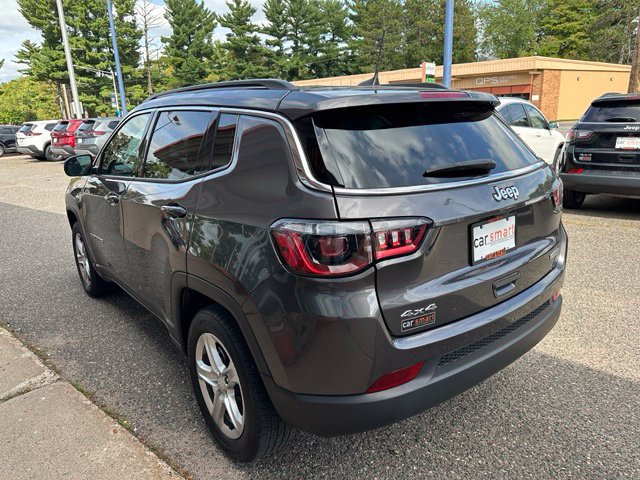 Used 2023 Jeep Compass Latitude w/ Convenience Group AWD/4WD image 5