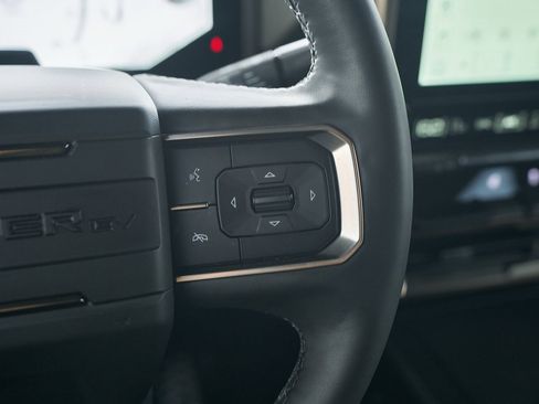 Used 2025 GMC Hummer EV 3X image 43