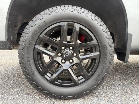 Used 2023 Chevrolet Silverado 1500 RST AWD/4WD image 21