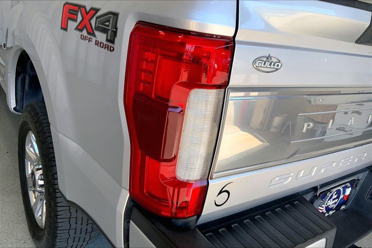 Used 2018 Ford F250 Platinum w/ Platinum Ultimate Package AWD/4WD image 13