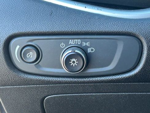 Used 2023 Chevrolet Malibu LT image 24