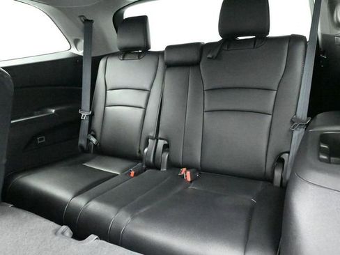 Used 2020 Honda Pilot Touring image 17