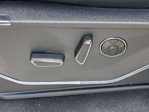 Used 2024 Ford F150 Platinum w/ Equipment Group 702A High image 18