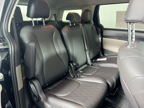 New 2026 Kia Carnival LXS image 28