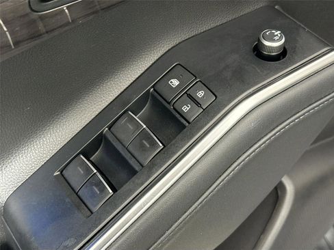 Used 2022 Toyota Highlander Platinum FWD image 29