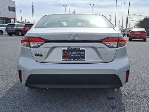Used 2025 Toyota Corolla LE FWD image 6
