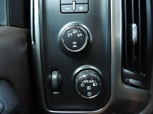 Used 2016 Chevrolet Silverado 3500 LTZ AWD/4WD image 28