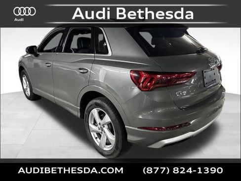 Used 2020 Audi Q3 2.0T Premium w/ Convenience Package AWD/4WD image 5