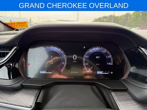 Used 2023 Jeep Grand Cherokee Overland w/ Trailer Tow Prep Group (B) image 15