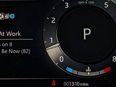 Used 2025 Land Rover Range Rover Sport Dynamic SE image 9