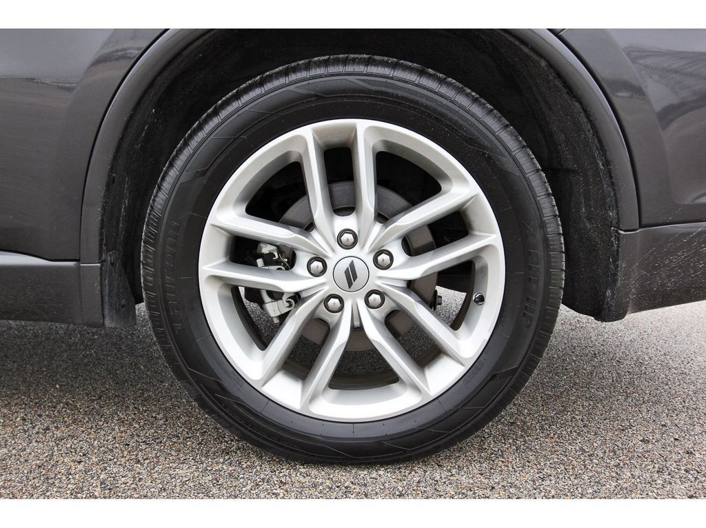 Used 2024 Dodge Durango GT RWD image 35