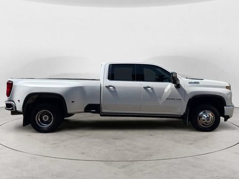 Used 2021 Chevrolet Silverado 3500 High Country AWD/4WD image 4