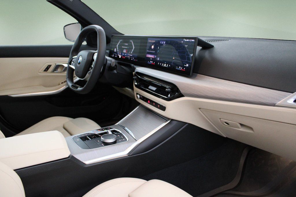 Used 2026 BMW 330i Sedan w/ Convenience Package RWD image 22