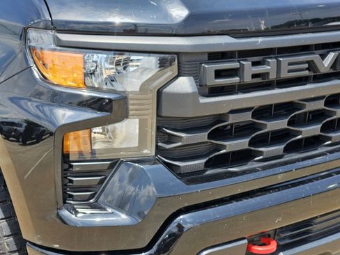 Used 2025 Chevrolet Silverado 1500 Custom Trail Boss w/ LPO, Dark Essentials Package AWD/4WD image 11