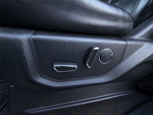 Used 2018 Ford F250 Lariat image 24