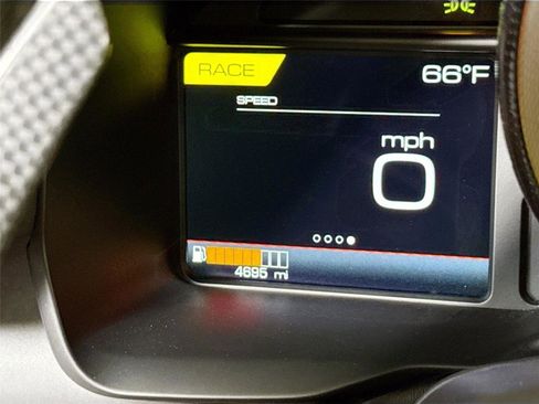 Used 2022 Ferrari F8 Tributo image 19