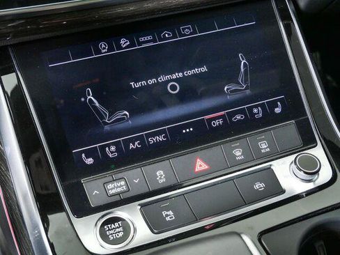 Used 2021 Audi Q8 Premium Plus w/ Premium Plus Package AWD/4WD image 26