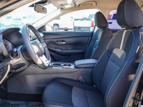 Used 2025 Nissan Sentra SV w/ All-Weather Package FWD image 17