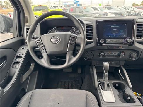 Certified 2024 Nissan Frontier SV image 12