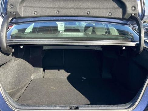 Used 2022 Toyota Camry SE image 19