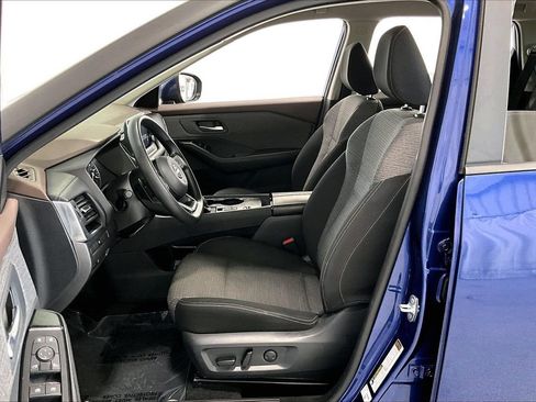 Used 2023 Nissan Rogue SV FWD image 18