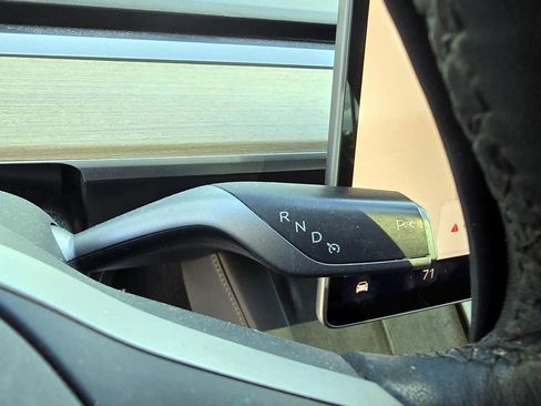 Used 2022 Tesla Model Y Performance AWD/4WD image 20