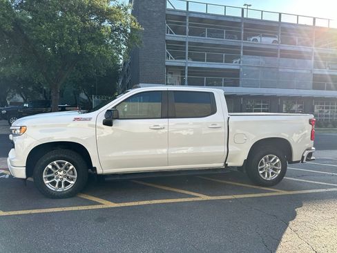 Used 2022 Chevrolet Silverado 1500 RST AWD/4WD image 4