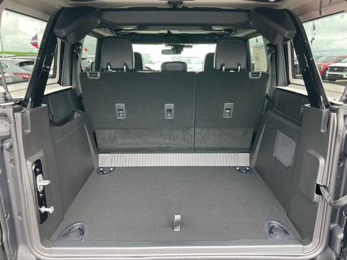 New 2025 Ford Bronco Badlands image 34