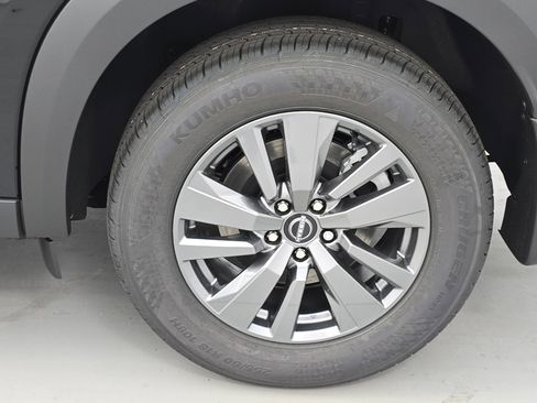 New 2026 Nissan Pathfinder SV image 34