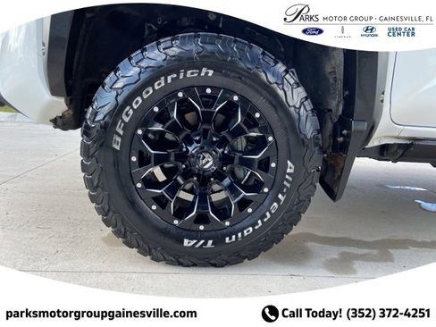 Used 2024 Toyota Tacoma SR image 10