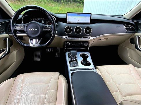 Used 2023 Kia Stinger GT2 AWD/4WD image 14