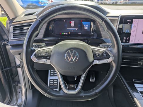 Used 2024 Volkswagen Atlas SEL Premium R-Line AWD/4WD image 20