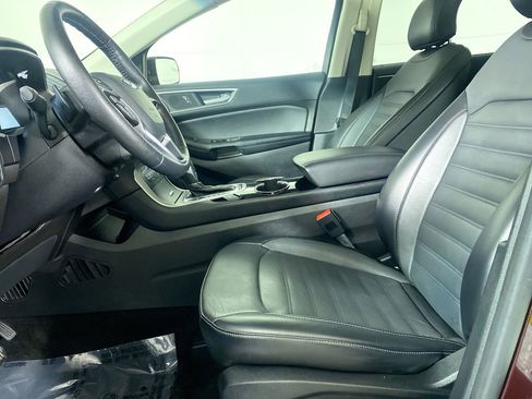 Used 2018 Ford Edge SEL w/ Equipment Group 201A image 2