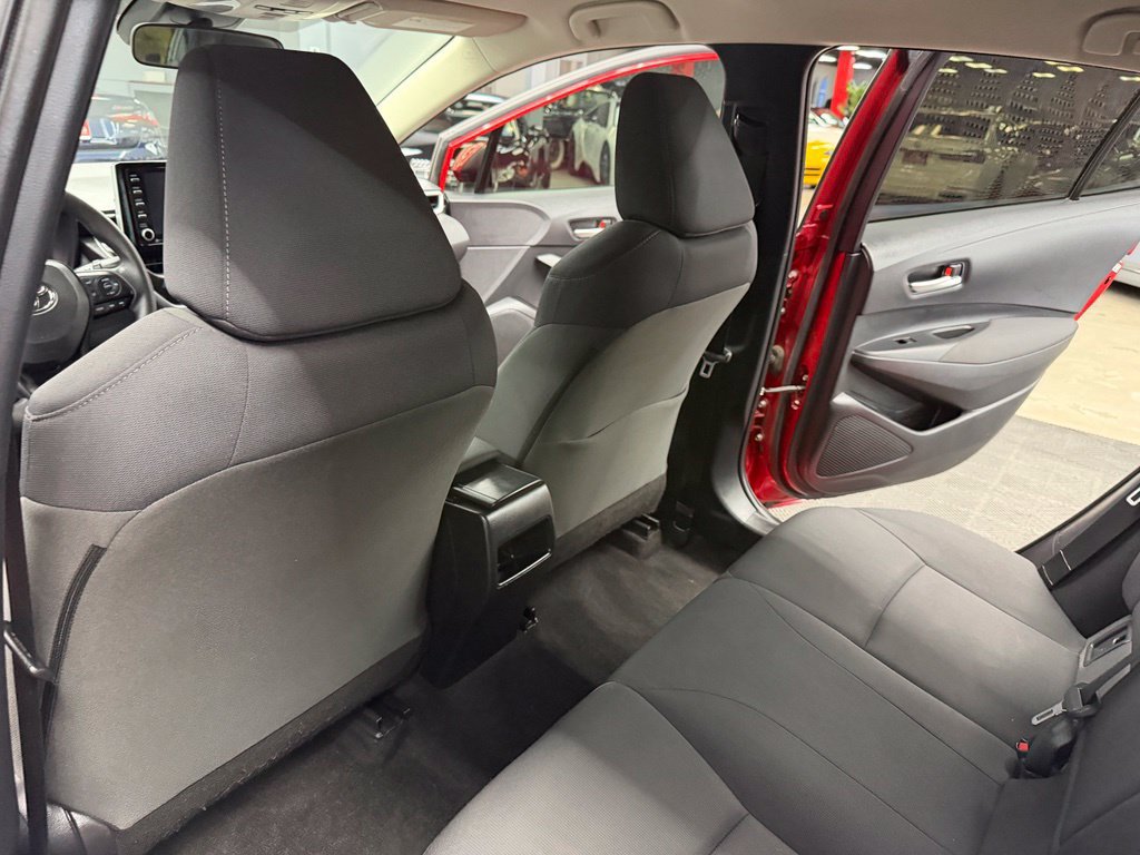 Used 2021 Toyota Corolla LE FWD image 36