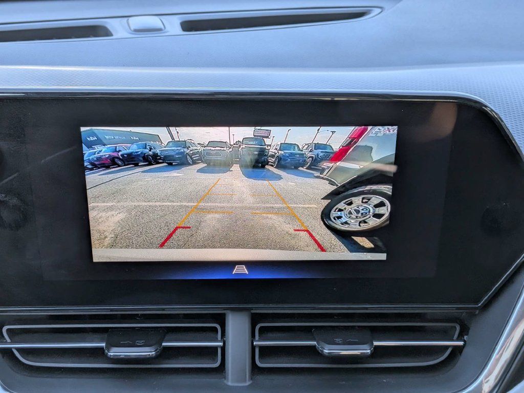Used 2025 Chevrolet Trax LT FWD image 29