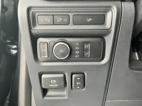 Used 2022 Ford F150 Lariat AWD/4WD image 30