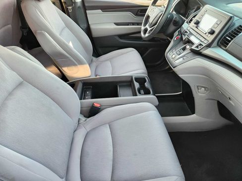 Used 2018 Honda Odyssey LX image 13