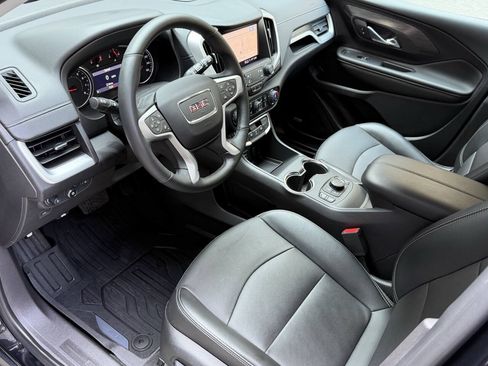 Used 2024 GMC Terrain SLT w/ Infotainment Package II AWD/4WD image 13