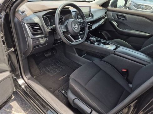 Used 2023 Nissan Rogue S FWD image 10