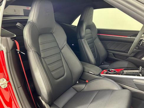 Certified 2025 Porsche 911 Turbo AWD/4WD image 23