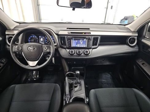 Used 2018 Toyota RAV4 LE w/ All Weather Liner Package AWD/4WD image 27