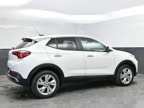 Used 2025 Buick Encore GX Preferred AWD/4WD image 2