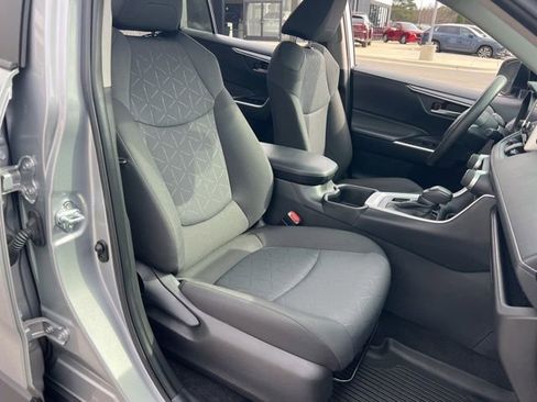 Used 2024 Toyota RAV4 XLE image 28