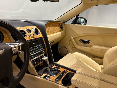 Used 2017 Bentley Continental GT V8 S image 18