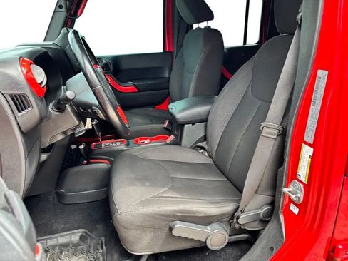 Used 2017 Jeep Wrangler Unlimited Sport AWD/4WD image 16