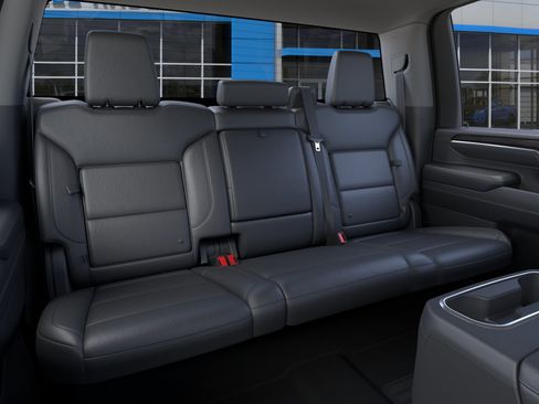 New 2026 Chevrolet Silverado 2500 LTZ w/ LTZ Convenience Package AWD/4WD image 17